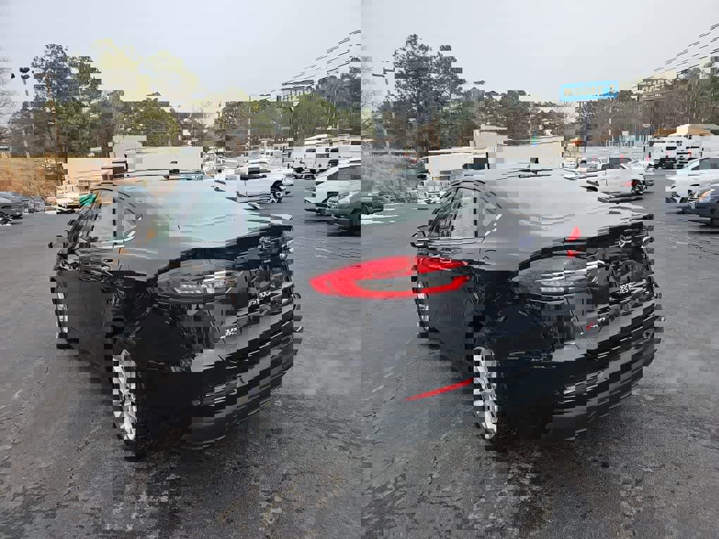 Used 2020 Ford Fusion SE image 5