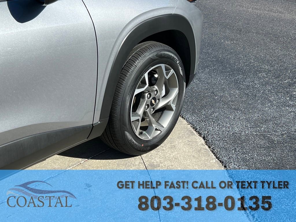 Used 2025 Chevrolet Trax LT image 27