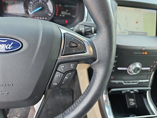 Used 2020 Ford Edge Titanium FWD image 19