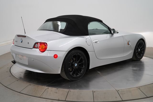 Used 2003 BMW Z4 2.5i image 7