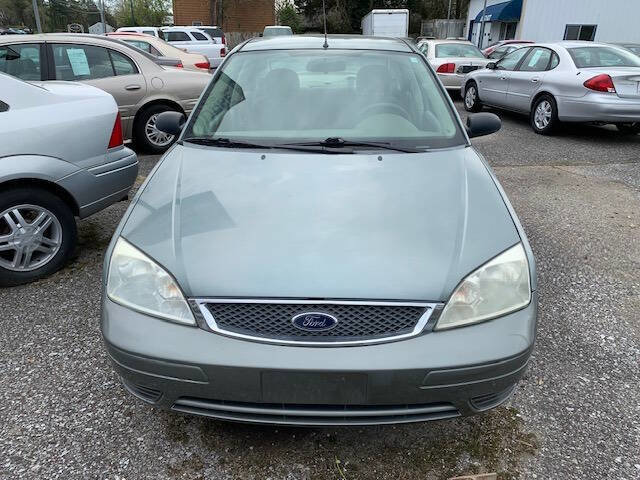 Used 2005 Ford Focus SE image 1
