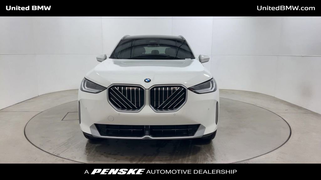 Used 2025 BMW X3 xDrive30i w/ Convenience Package AWD/4WD image 3