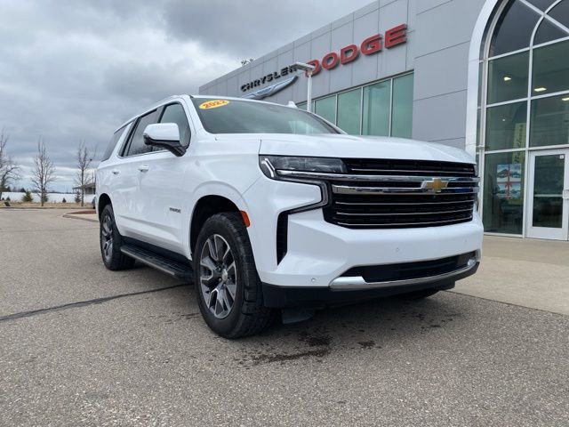 Used 2022 Chevrolet Tahoe LT w/ Luxury Package image 3