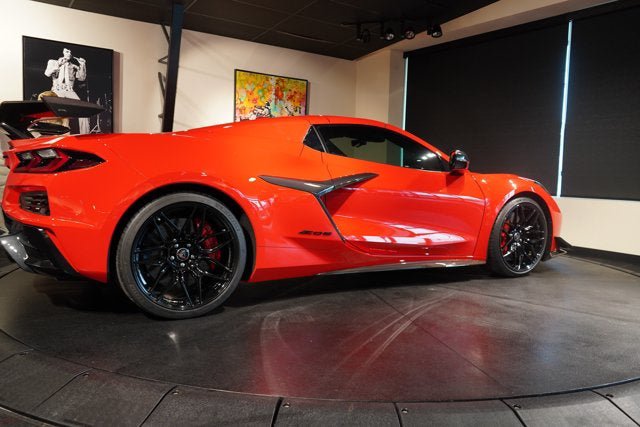Used 2024 Chevrolet Corvette Z06 w/ Z07 Performance Package RWD image 36