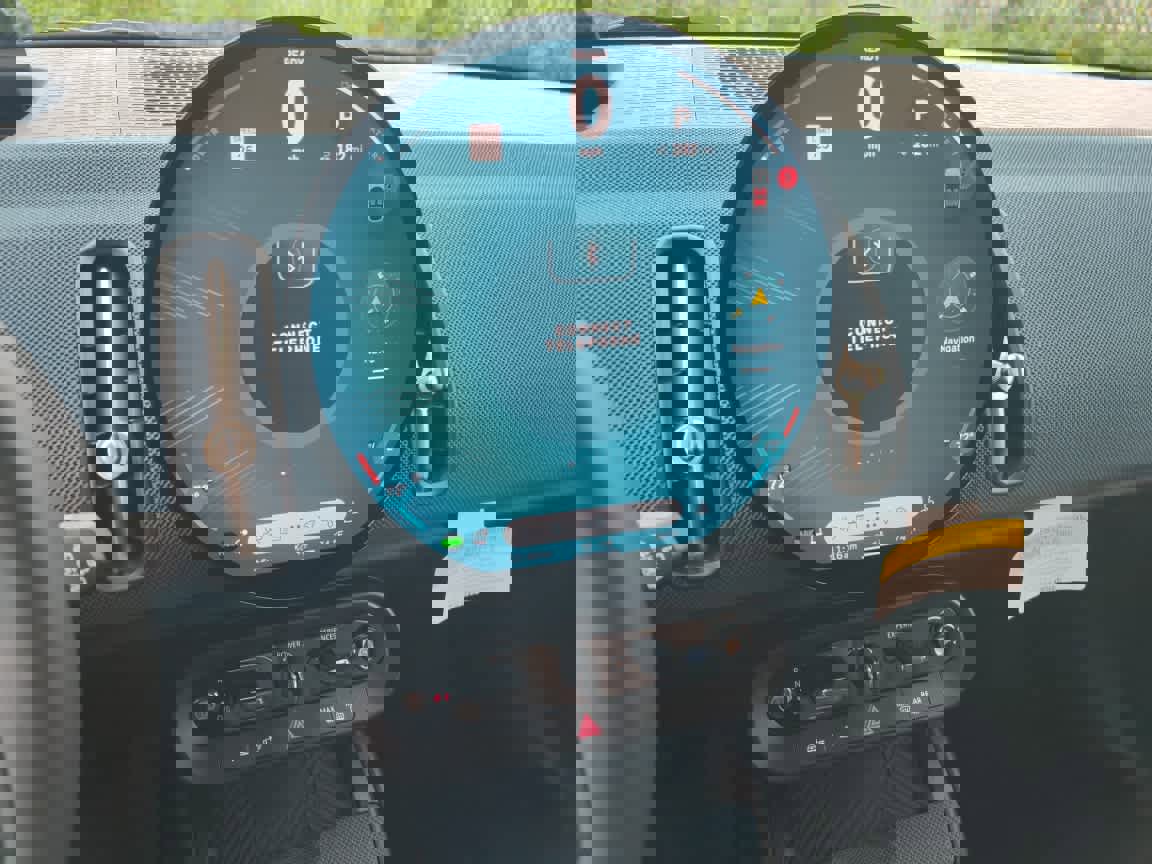 Used 2025 MINI Cooper Countryman SE w/ Comfort Package Max image 24