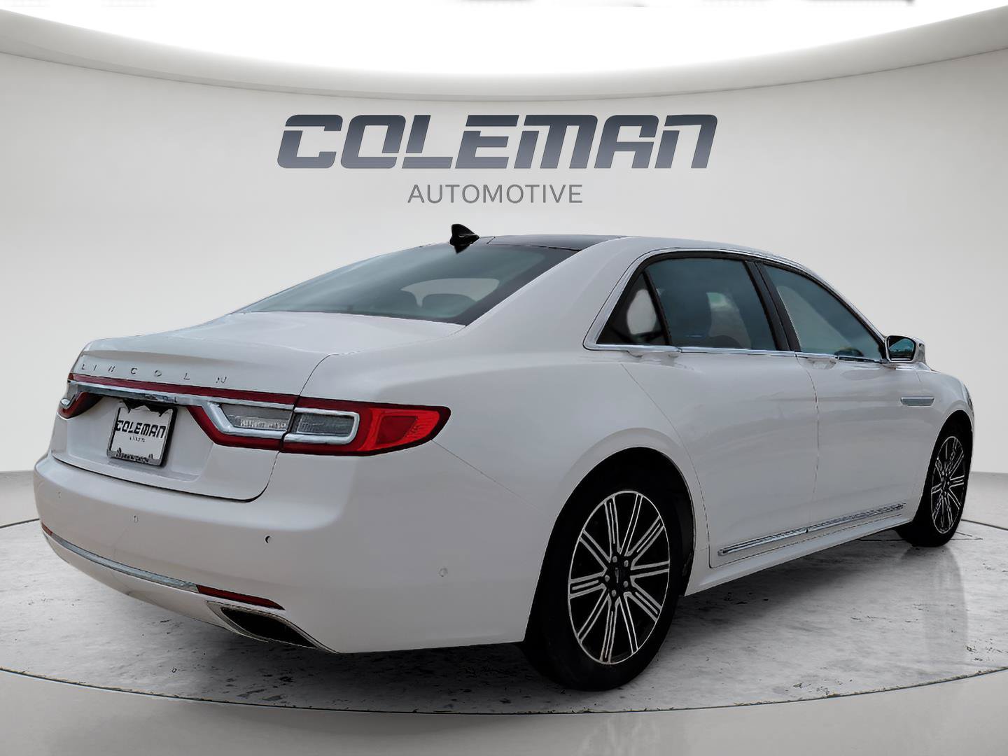 Used 2018 Lincoln Continental Reserve AWD/4WD image 9