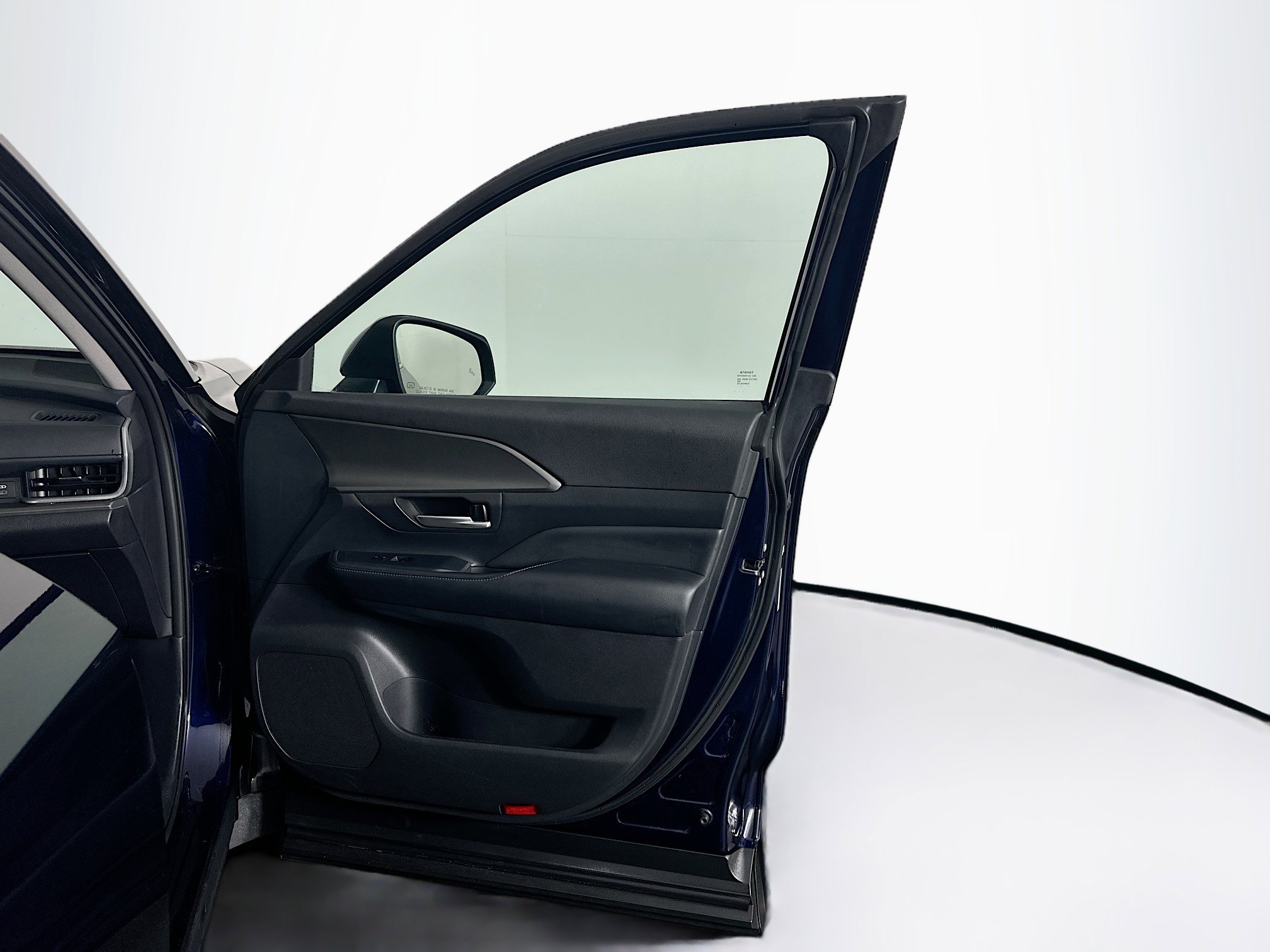 Used 2025 Toyota Grand Highlander FWD image 34