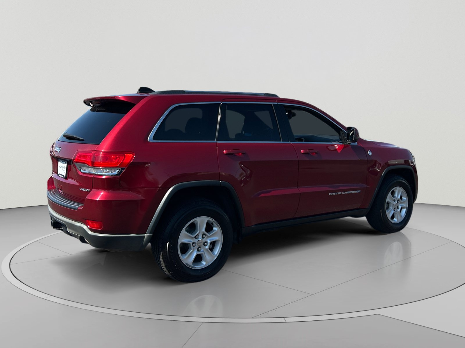 Used 2015 Jeep Grand Cherokee Laredo w/ Quick Order Package 23E AWD/4WD image 5