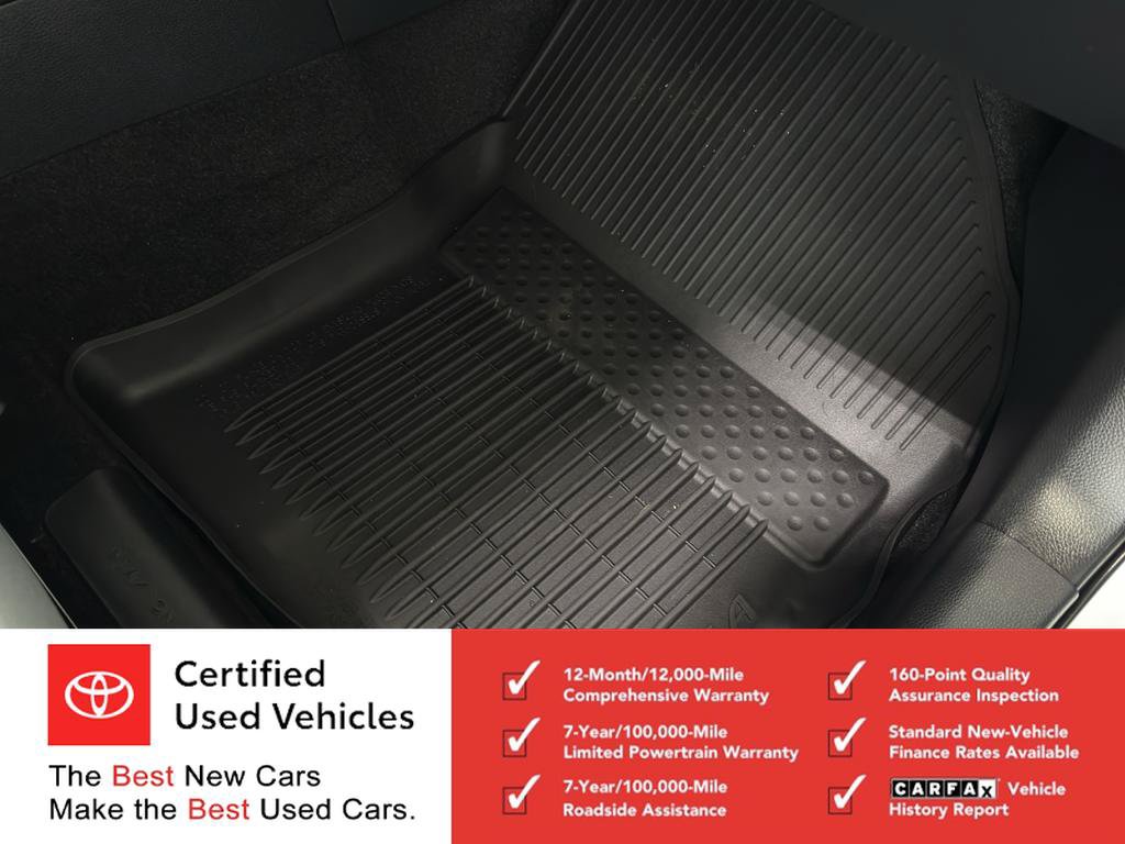Used 2025 Toyota Corolla SE FWD image 21