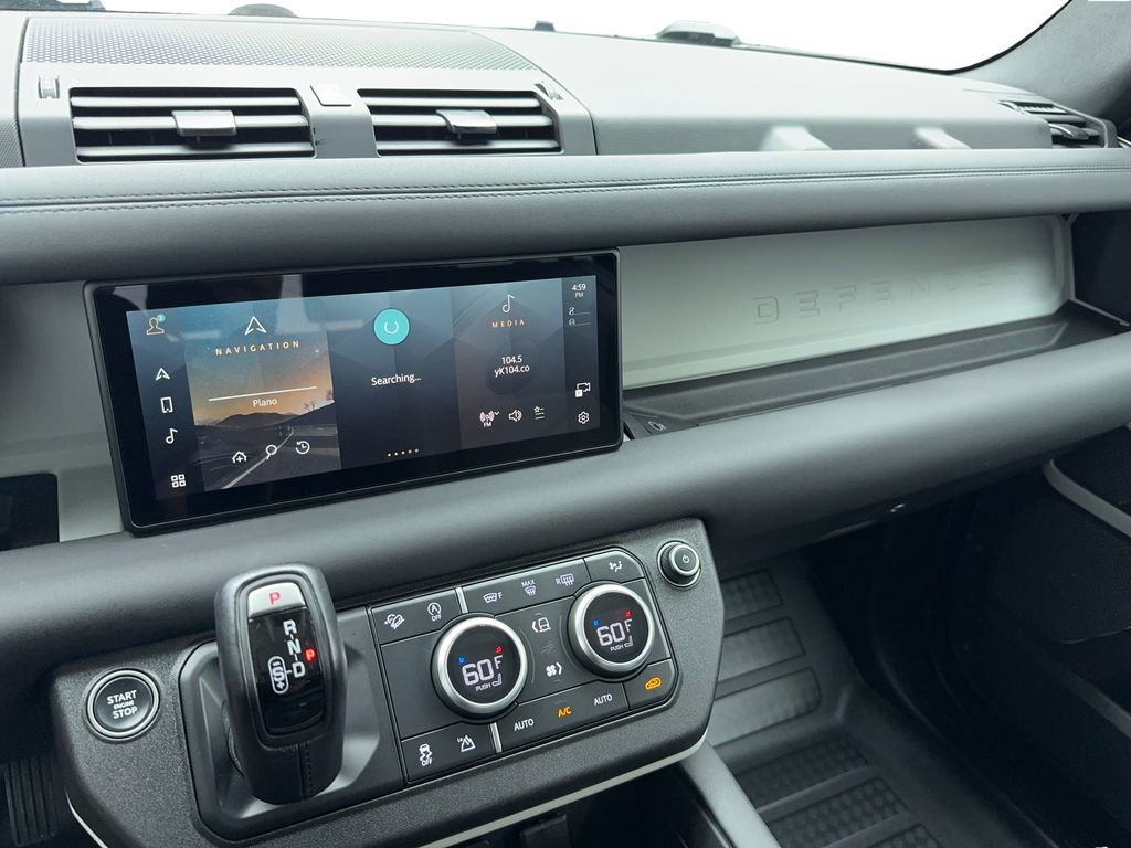 Used 2024 Land Rover Defender 90 S image 19