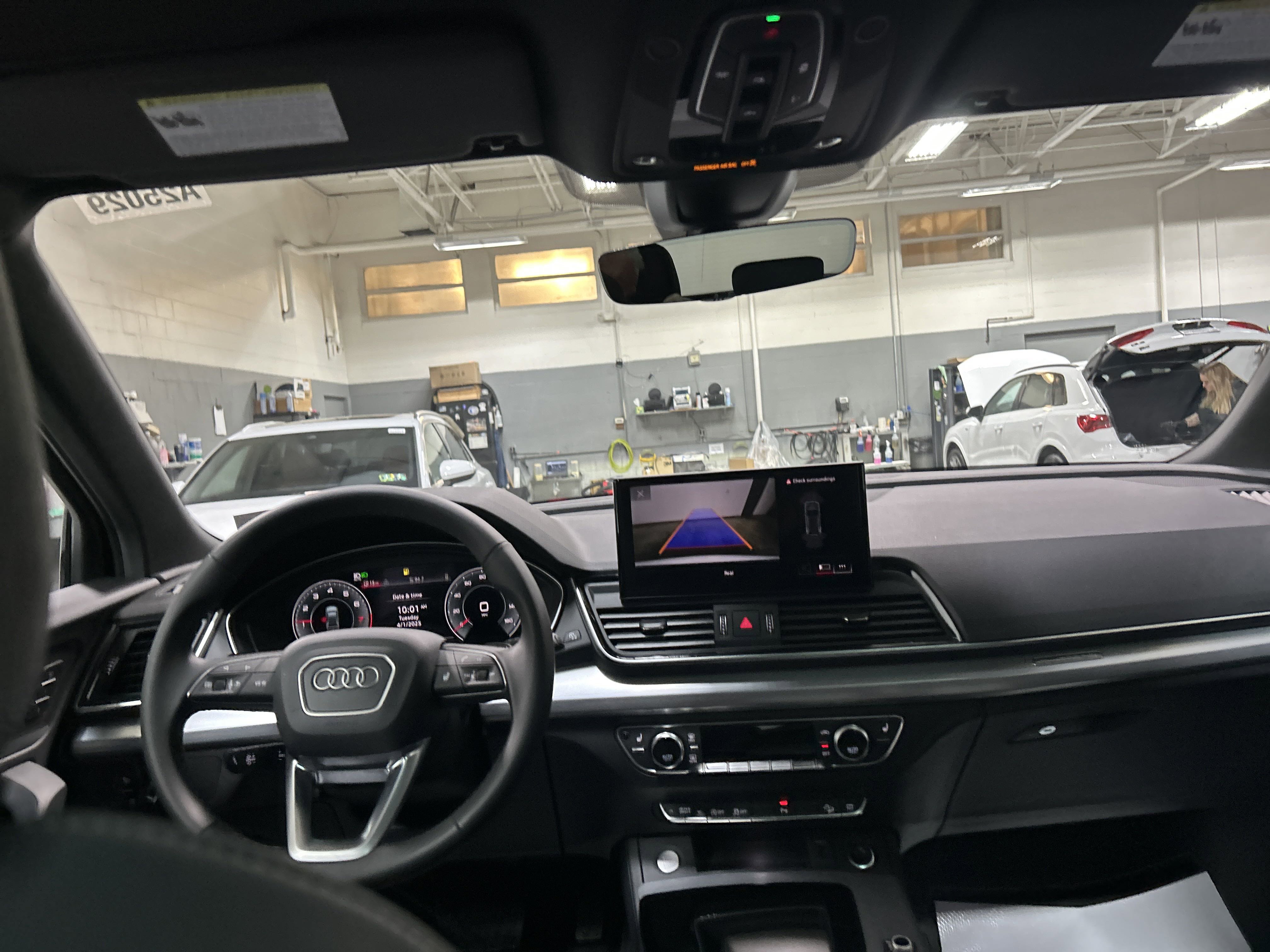 New 2025 Audi Q5 2.0T Premium image 28