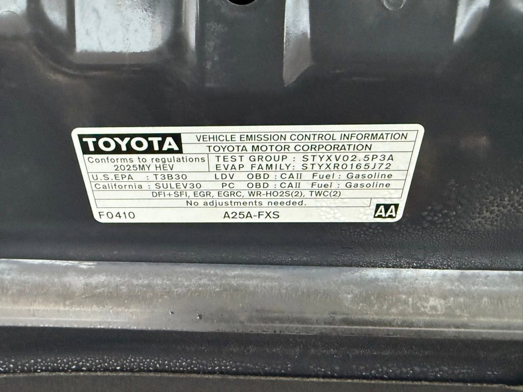 Used 2025 Toyota Camry LE image 35