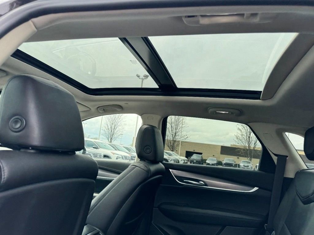 Used 2019 Cadillac XT5 Luxury image 11