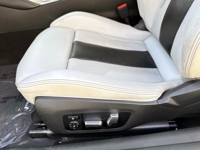 Used 2021 BMW M4 Competition w/ M Carbon Exterior Package image 13