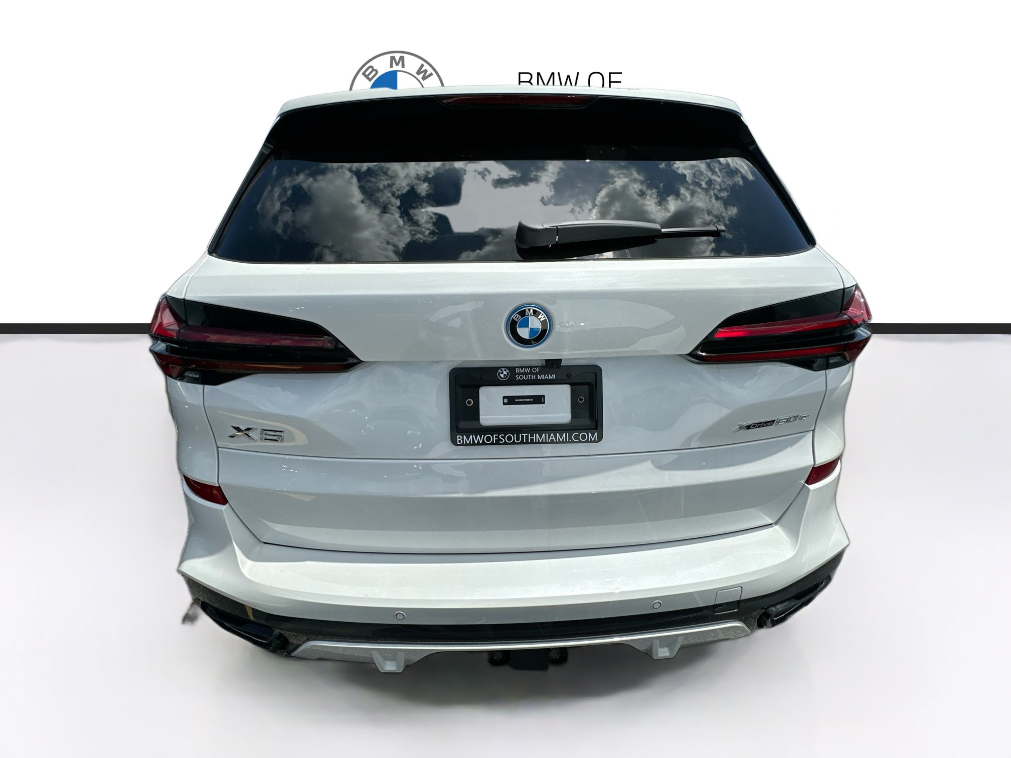 New 2026 BMW X5 xDrive50e w/ Executive Package AWD/4WD image 5