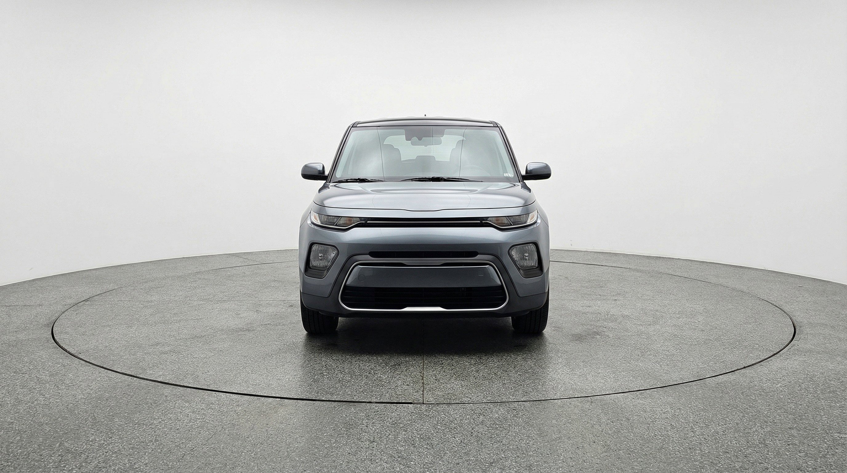 Used 2025 Kia Soul LX w/ LX Technology Package image 2