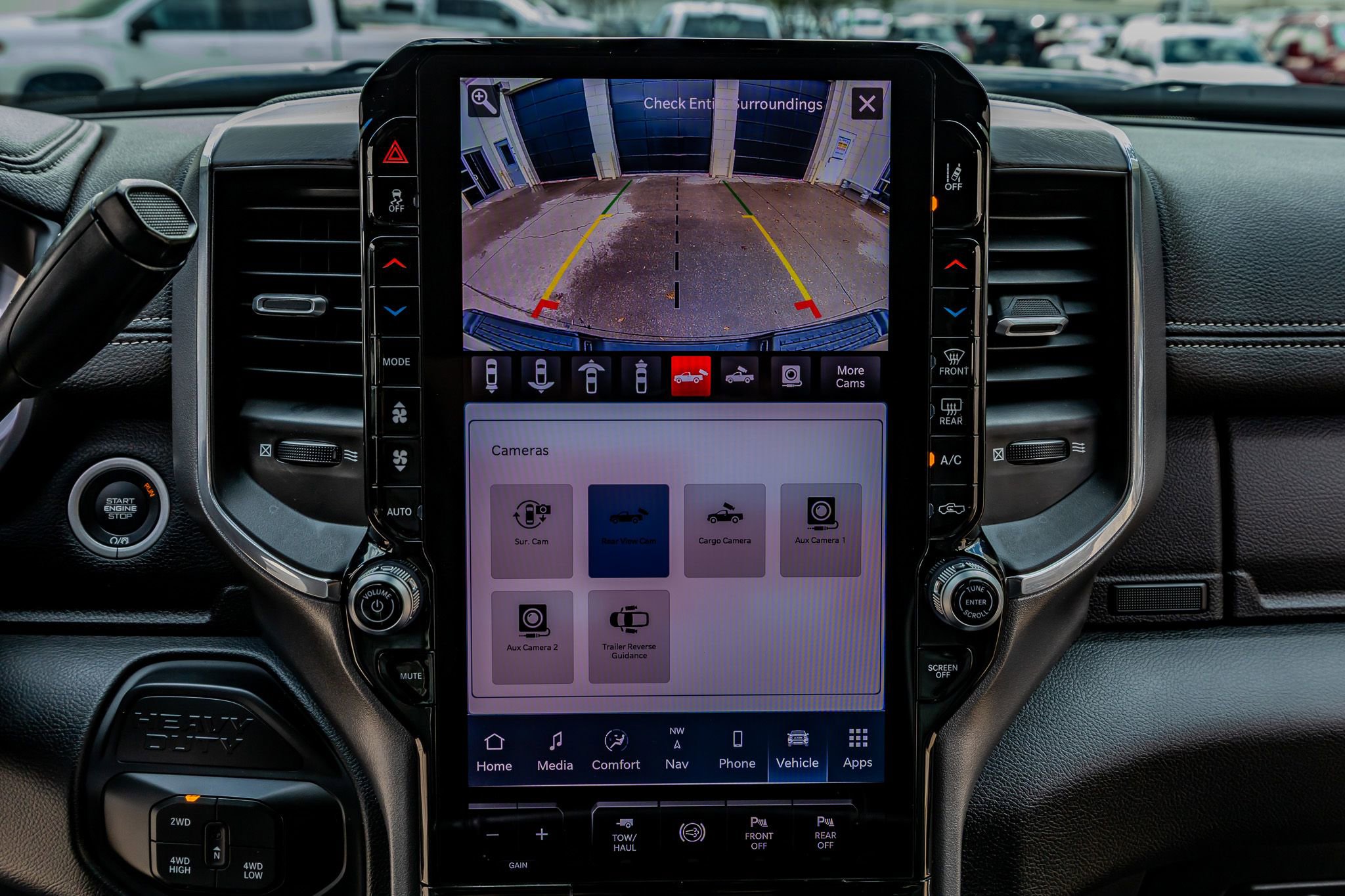 Used 2025 RAM 3500 Laramie image 27