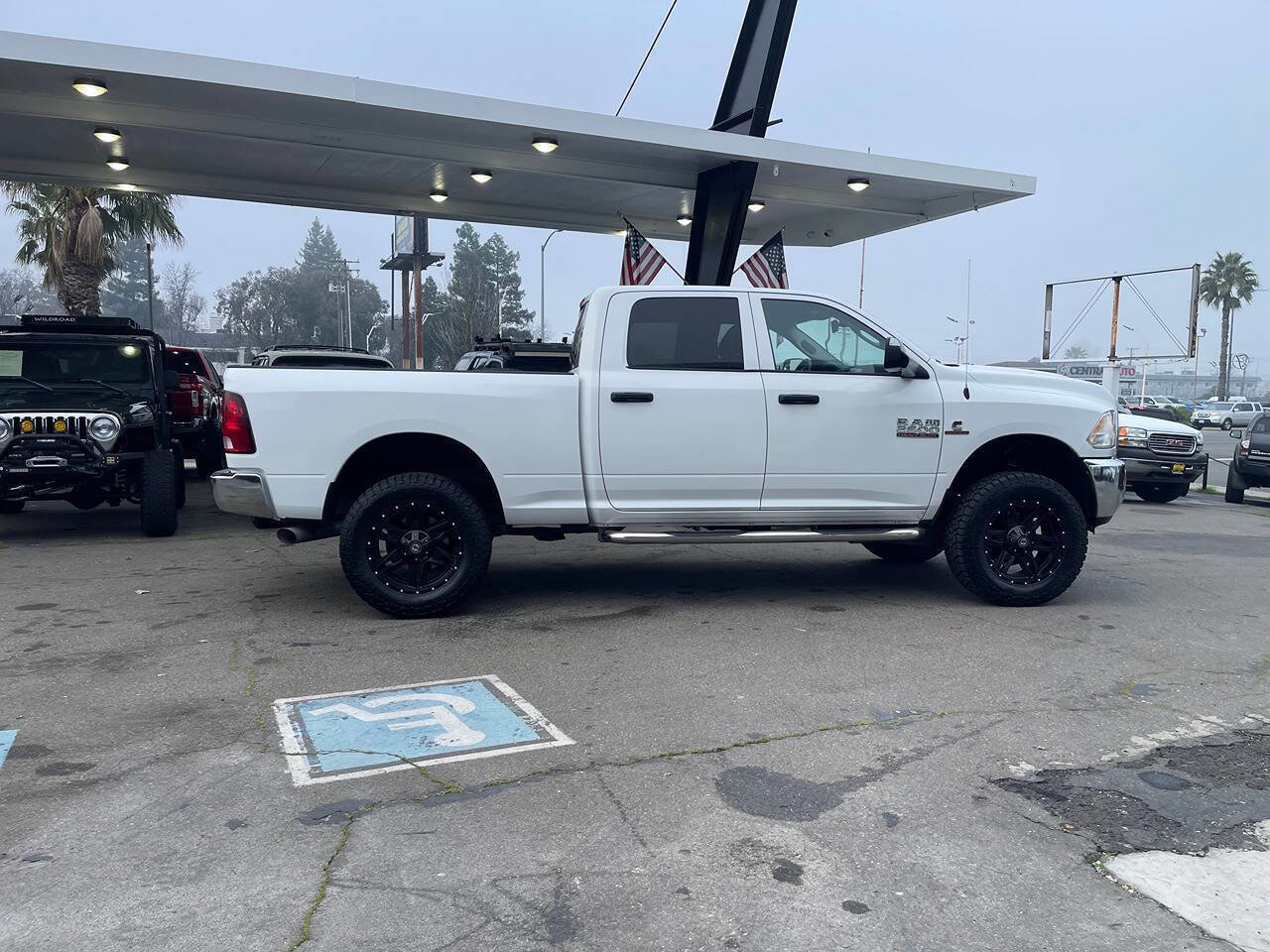 Used 2015 RAM 2500 Tradesman w/ Chrome Appearance Group image 50