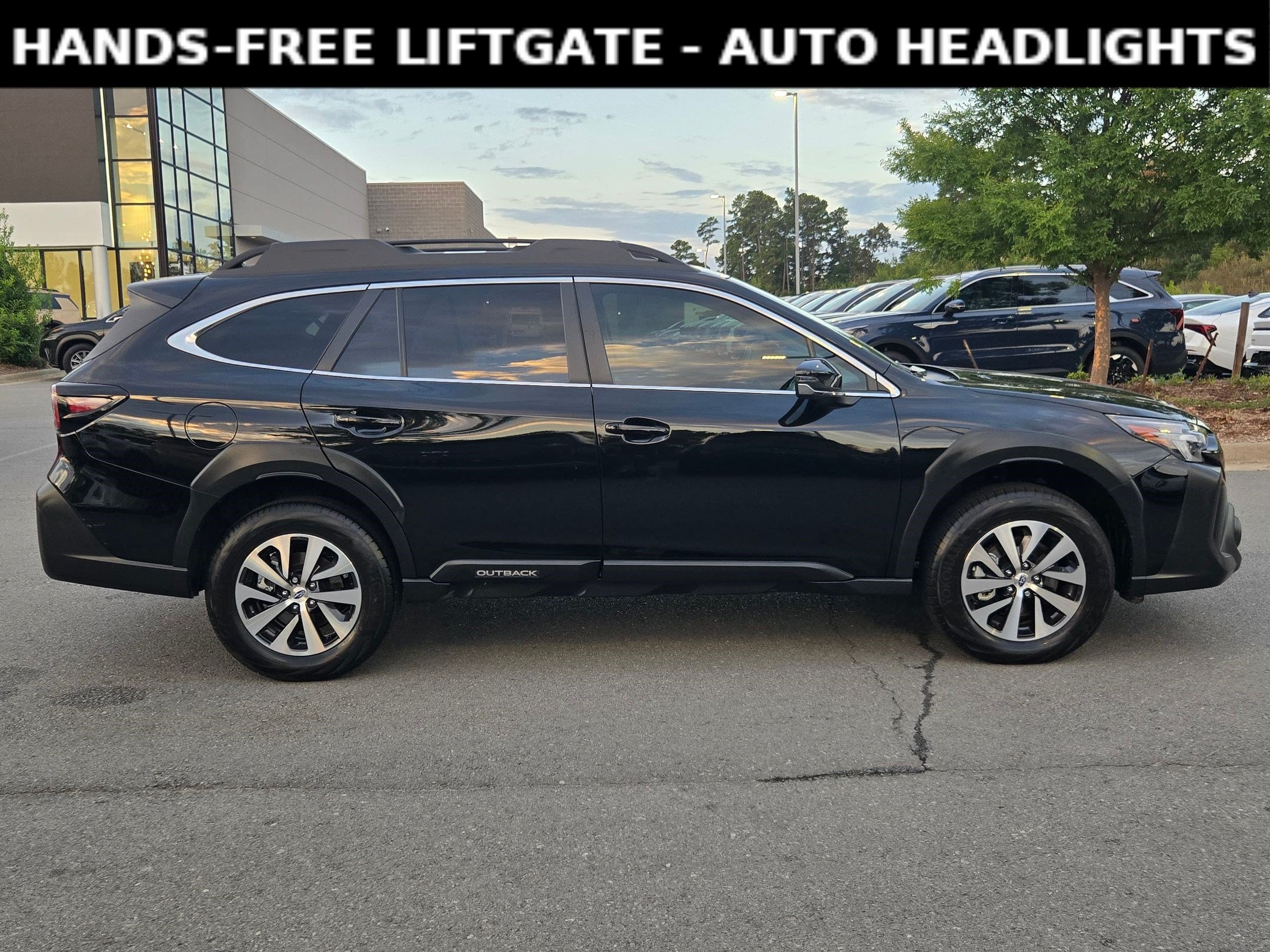 Used 2025 Subaru Outback Premium w/ Popular Package #1 AWD/4WD image 8