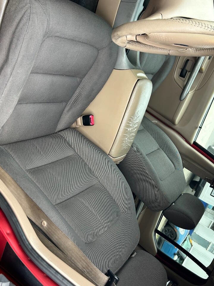 Used 2001 Ford Explorer Sport Trac 2WD image 17