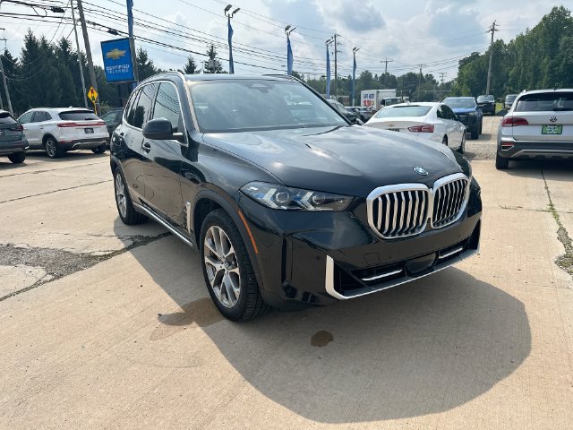 Used 2024 BMW X5 xDrive50e w/ Executive Package AWD/4WD image 12