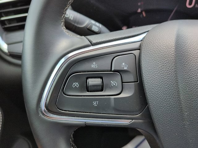 Used 2025 Buick Encore GX Preferred AWD/4WD image 18