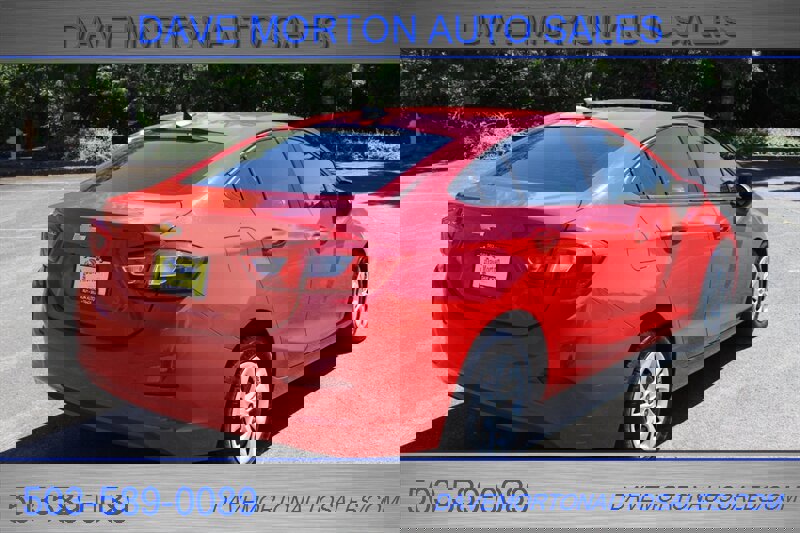 Used 2019 Chevrolet Cruze LS image 4