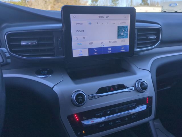 Used 2023 Ford Explorer XLT w/ Equipment Group 202A image 24