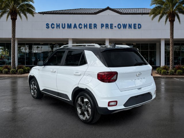 Used 2022 Hyundai Venue Limited w/ Cargo Package FWD image 5