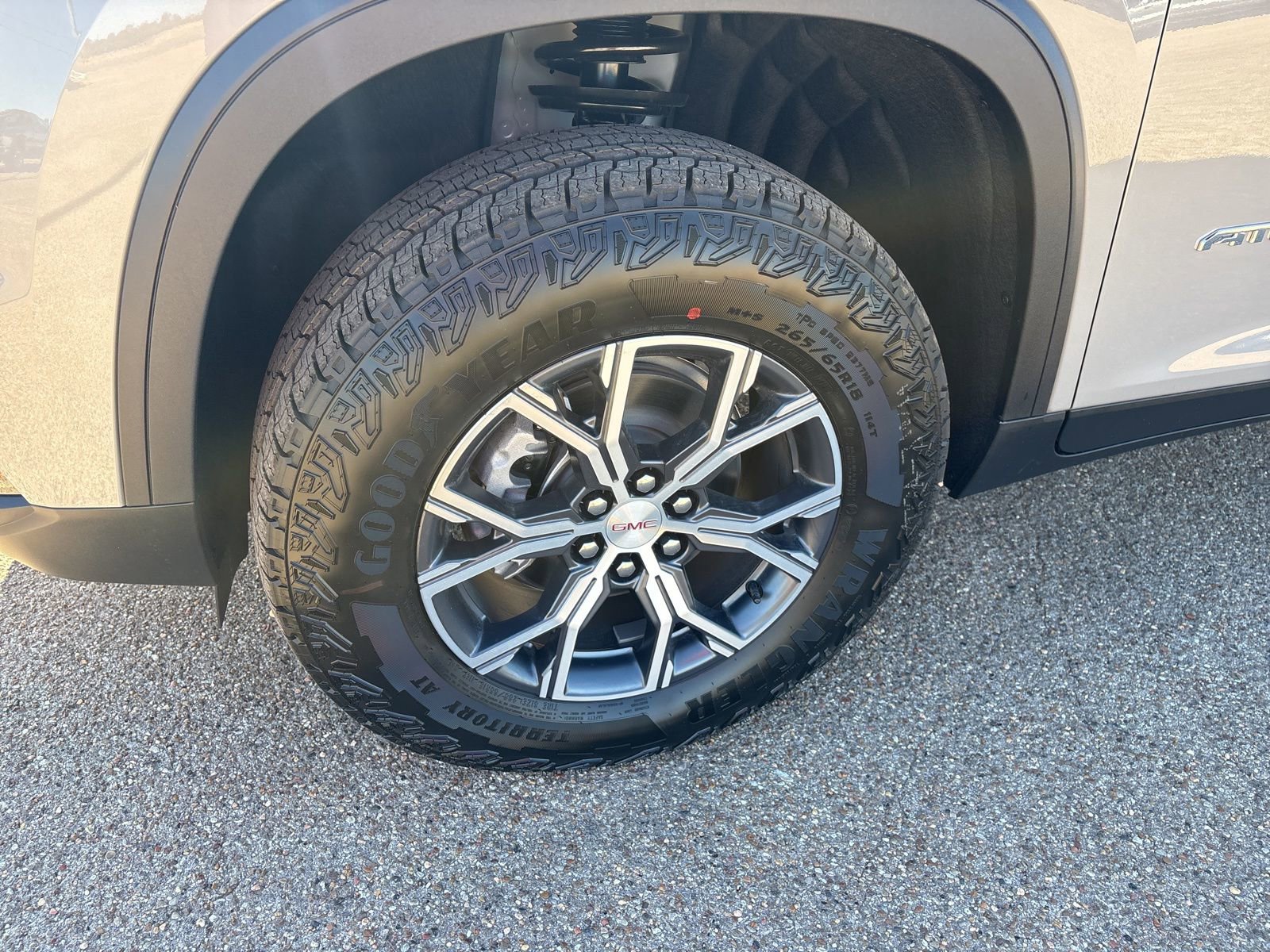 New 2026 GMC Acadia AT4 image 23