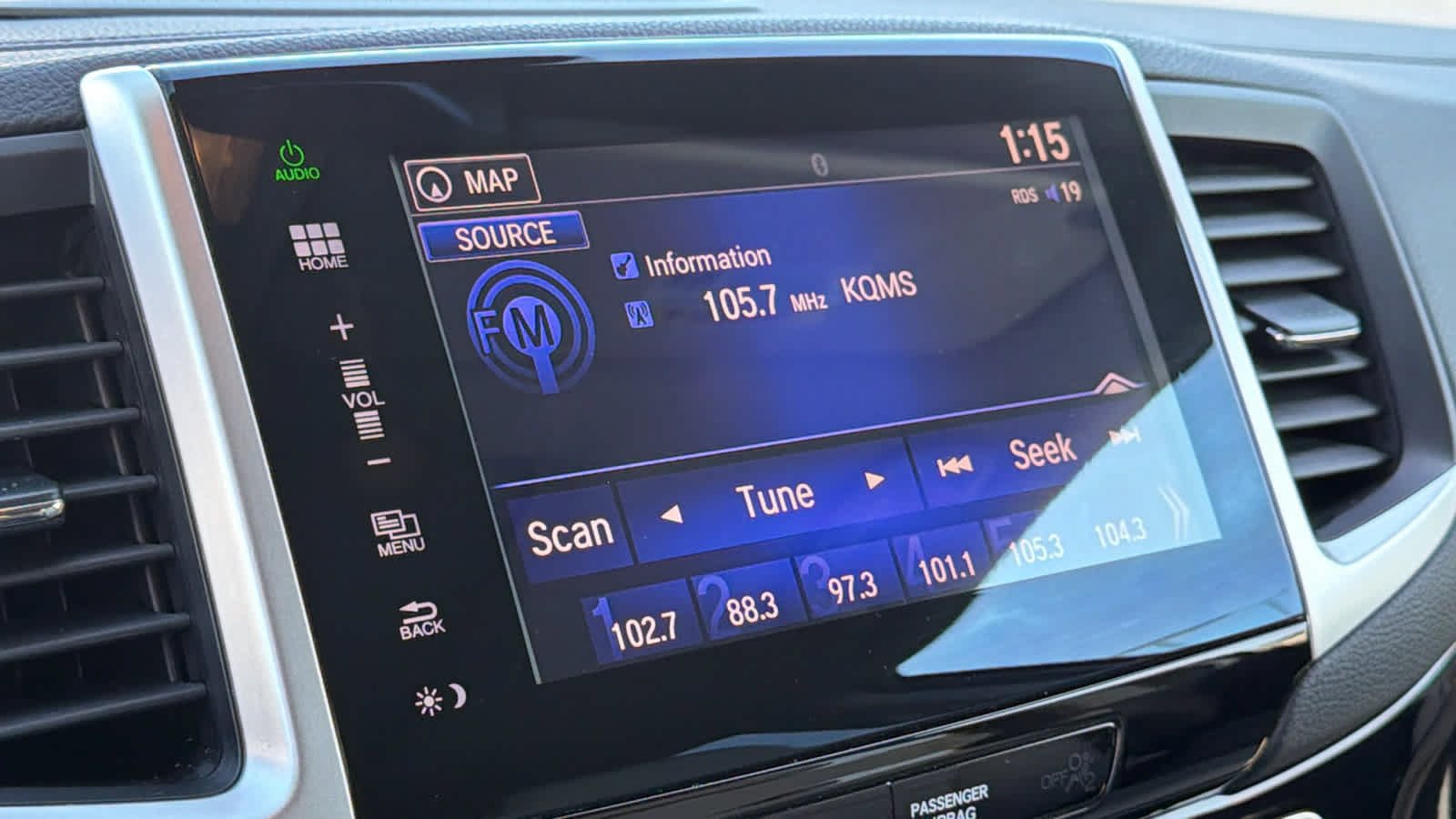 Used 2016 Honda Pilot Touring image 15