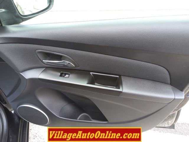 Used 2012 Chevrolet Cruze LT image 28