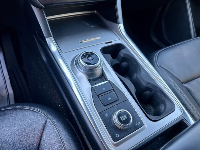 Used 2020 Ford Explorer XLT w/ Equipment Group 202A image 31