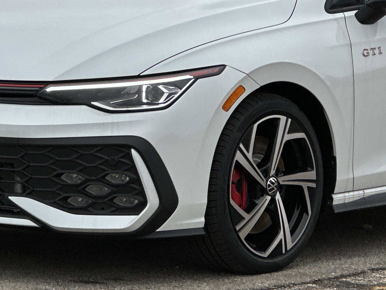 New 2026 Volkswagen GTI SE image 8