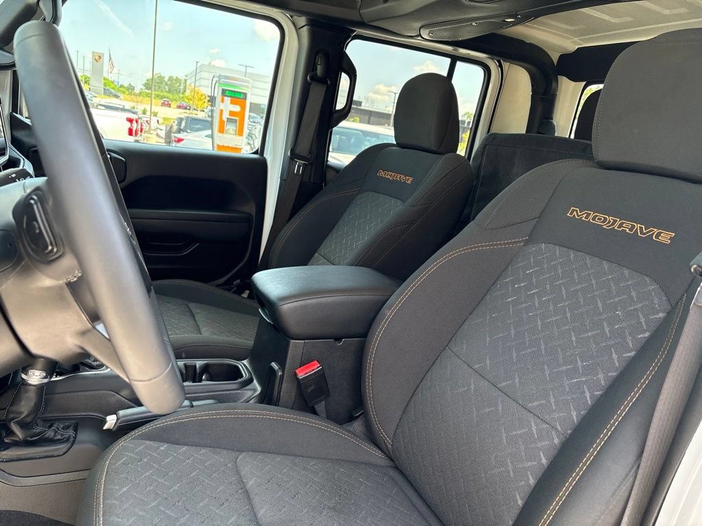Used 2026 Jeep Gladiator Mojave AWD/4WD image 11