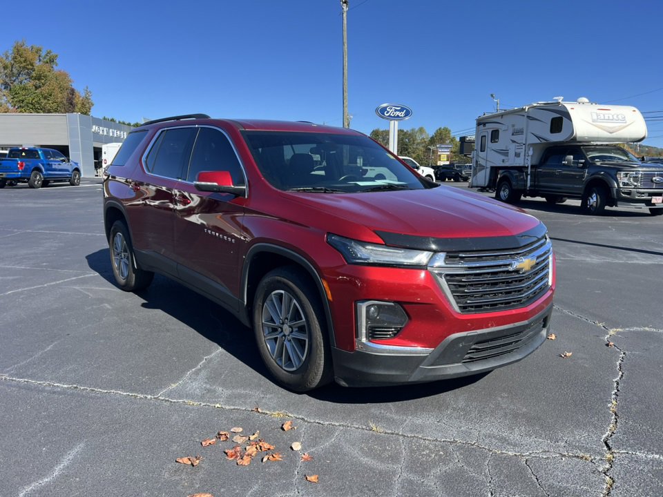 Used 2022 Chevrolet Traverse LT image 3