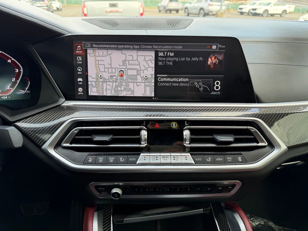 Used 2022 BMW X6 M50i w/ Executive Package image 22