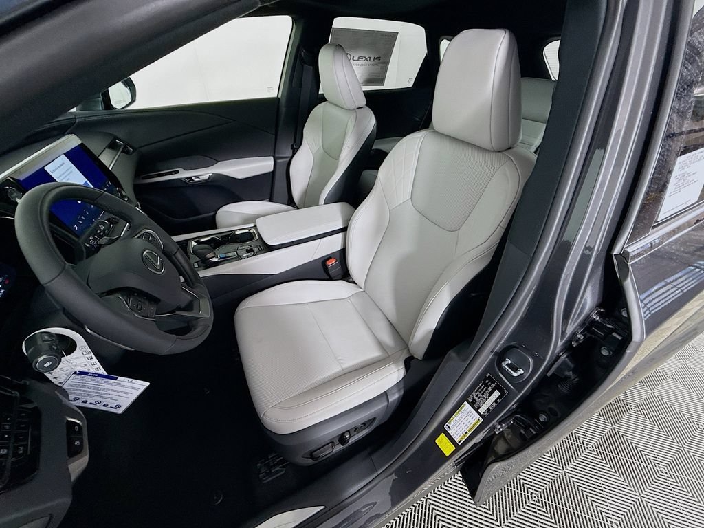 New 2026 Lexus RX 350h AWD/4WD image 16