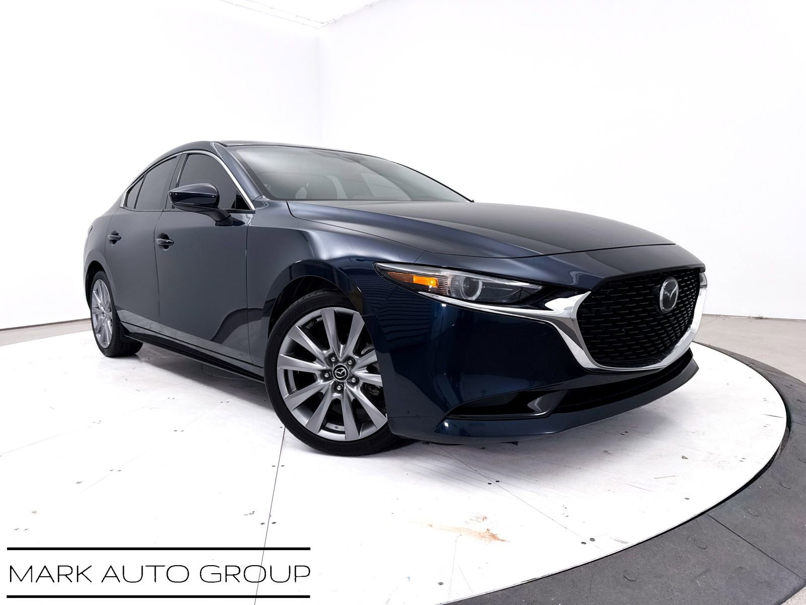 Used 2019 MAZDA MAZDA3 Sedan w/ Premium Package FWD image 1