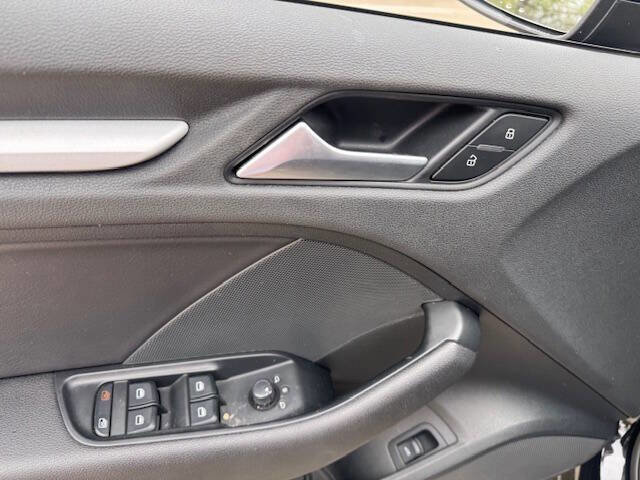 Used 2015 Audi A3 1.8T Premium image 28