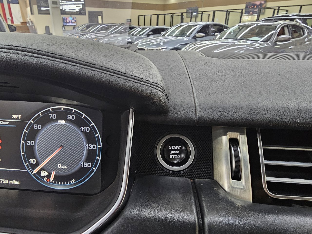 Used 2014 Land Rover Range Rover Supercharged image 34