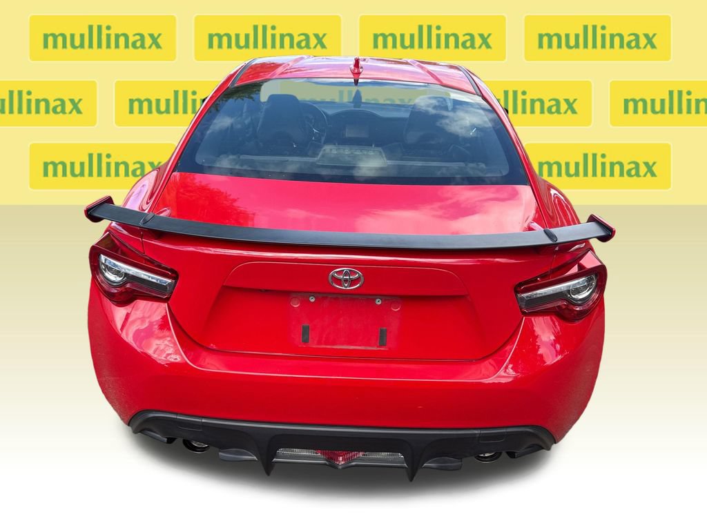 Used 2019 Toyota 86 RWD image 5