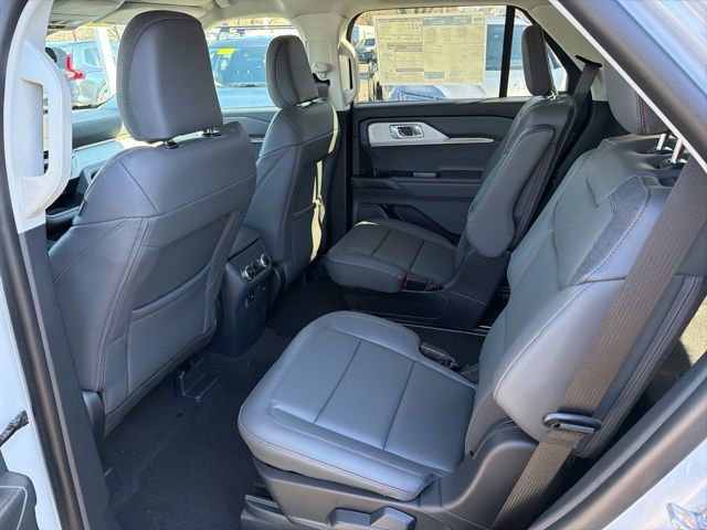 New 2026 Ford Explorer Active w/ Active Comfort Package image 7