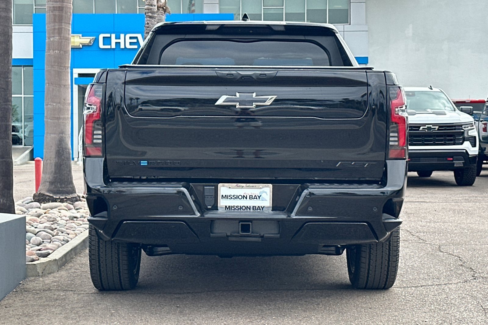 New 2024 Chevrolet Silverado EV RST image 5