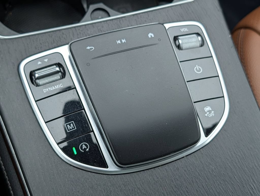 Used 2020 Mercedes-Benz GLC 300 4MATIC image 43
