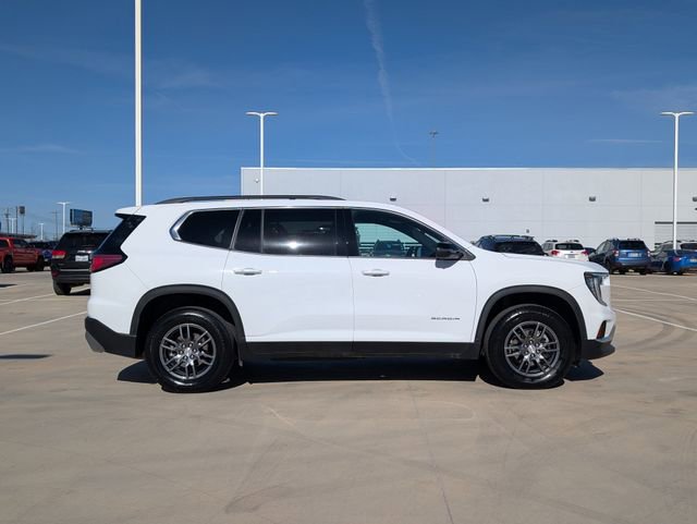 Used 2025 GMC Acadia Elevation image 6