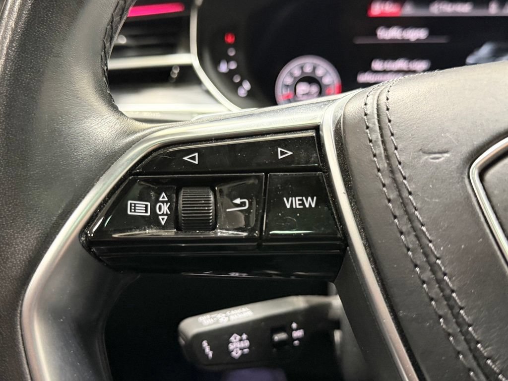 Used 2022 Audi A8 L 3.0T AWD/4WD image 23