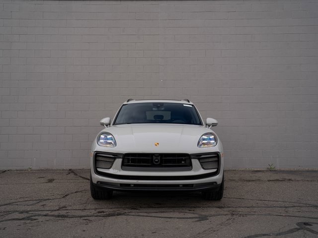 New 2026 Porsche Macan S image 10