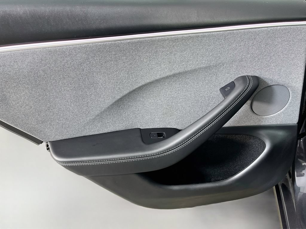 Used 2024 Tesla Model 3 Standard Range RWD image 29