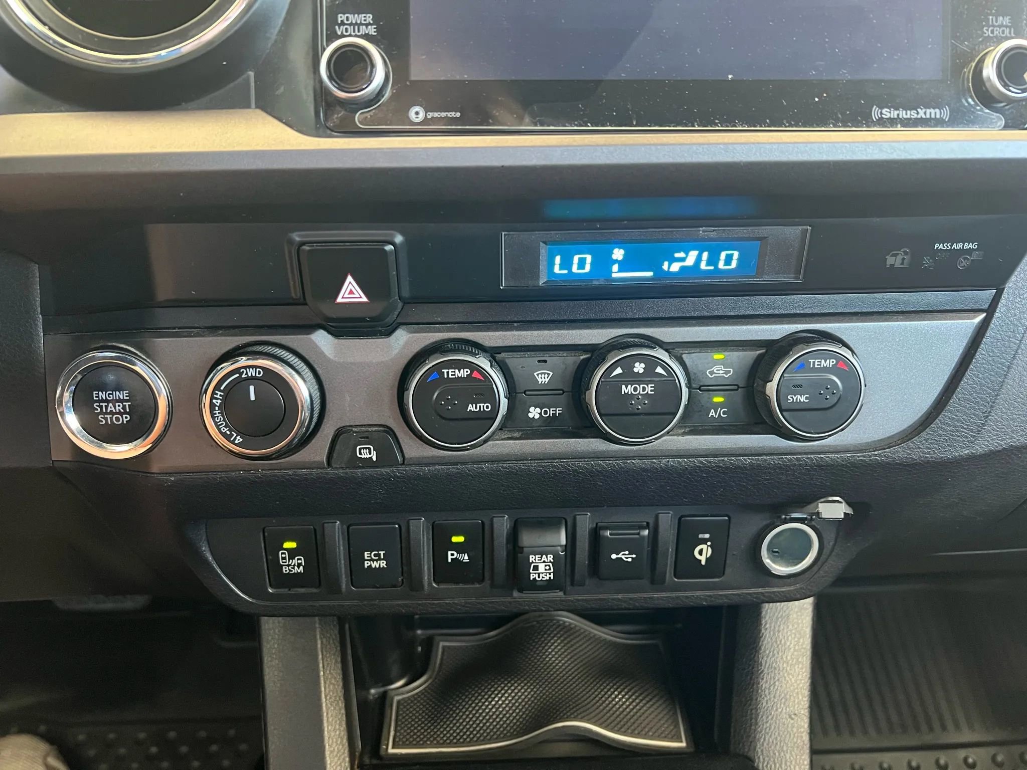 Used 2021 Toyota Tacoma TRD Off-Road image 17